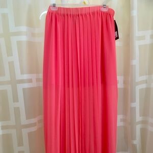 Mossimo maxi skirt, peach color, size large